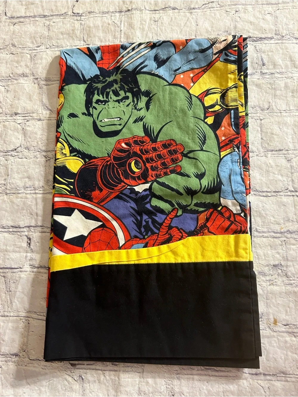 VINTAGE STYLE COTTON FABRIC CLASSIC MARVEL SUPERHEROES LIKE HULK PILLOW CASE (1)
